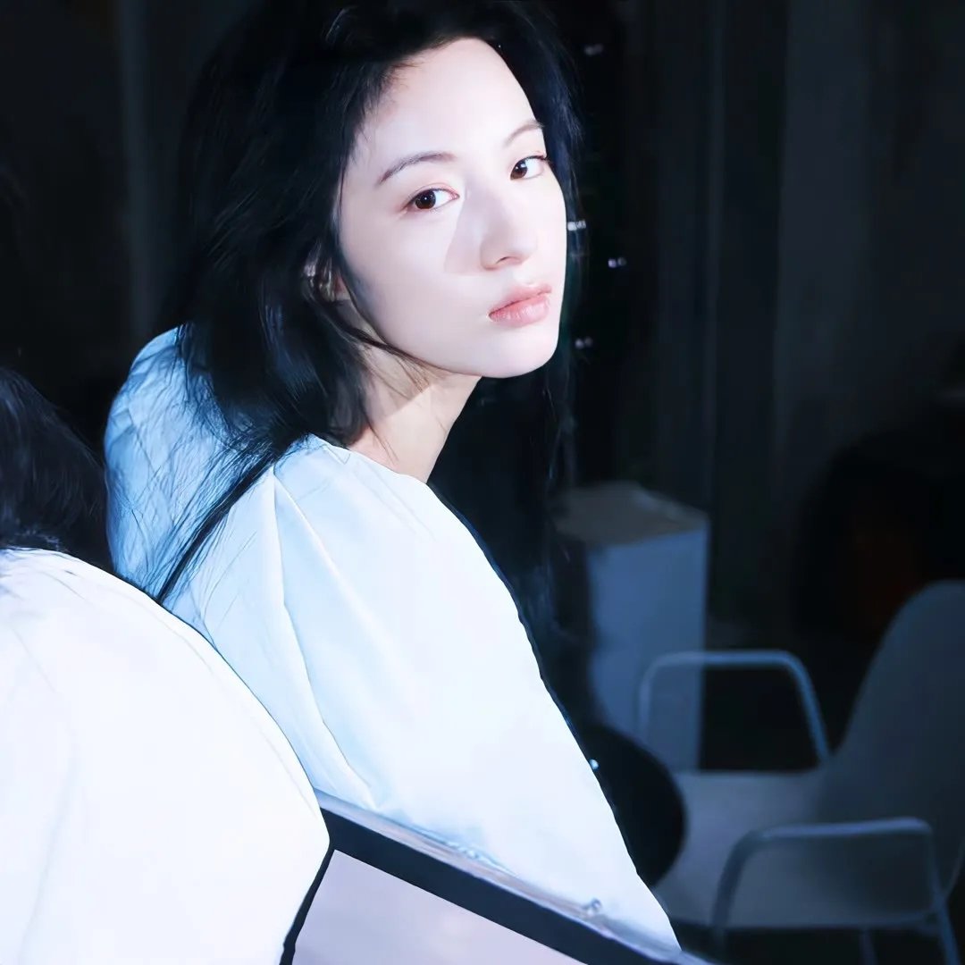 穿成权臣嫡女,我本色出演